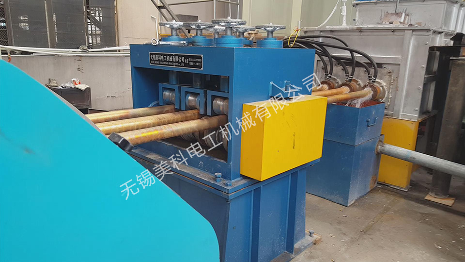 Triple flow brass tube continuous casting machine
